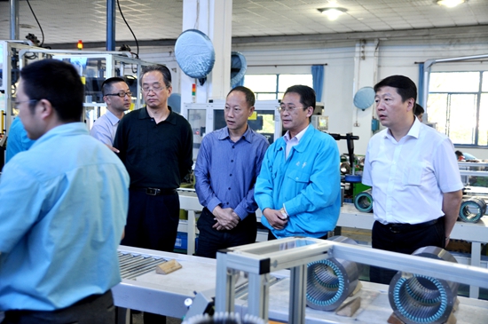 徽省出入境检验检疫局副局长程愈强一行来皖南电机调研指导工作 徽省出入境检验检疫局副局长程愈强一行来皖南电机调研指导工作